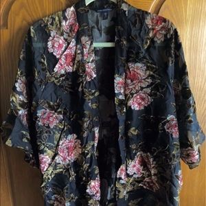 American Eagle Black Floral Velvet Kimono